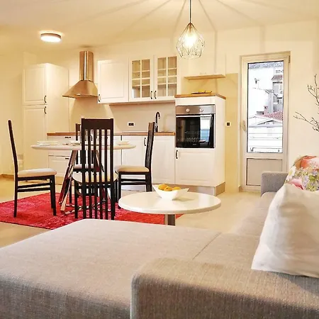 Mario Migros Apartament