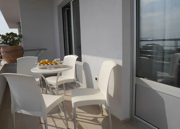 Apartament Mario Migros *